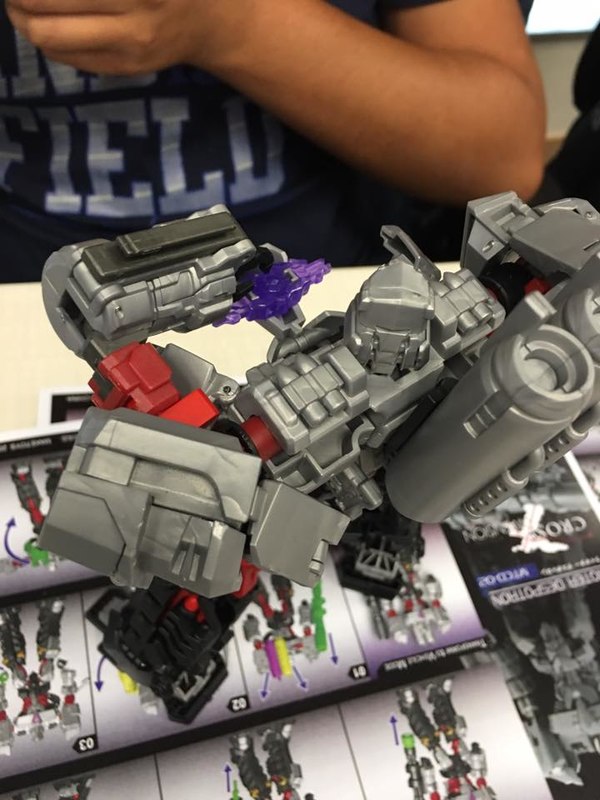 New Pictures Of Maketoys Unofficial MP ReMaster Megatron Despotron, Cross Dimension And More 07 (7 of 40)